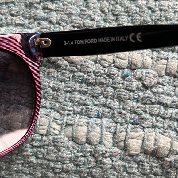 Authentic Tom Ford “Saskia” Sunglasses - Picture 7 of 12